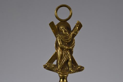 A collection of steel brass handle mounted souvenir and commemorative button hooks