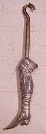 Figural Leg metal 3.5in