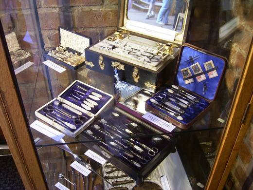 Redditch Exhibition show case cased sets