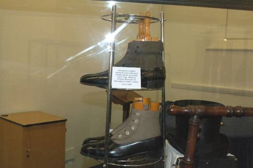 Swansea exhibition Case Nr 4c