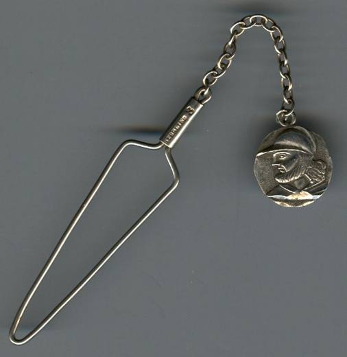 Buttoner Loop with fob 5.25 long