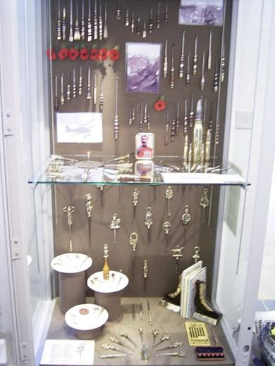 Woodstock brass & WW1 trench art buttonhooks